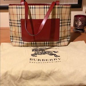 Burberry large classic plaid tote